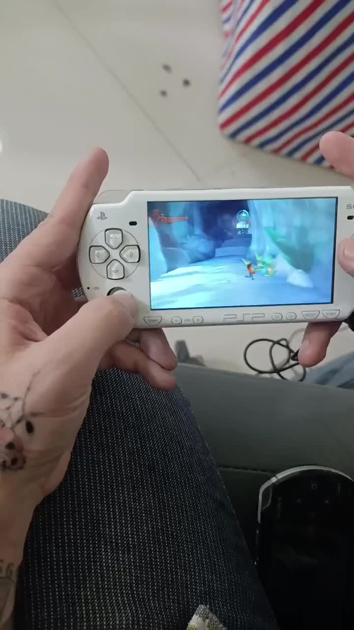 psp 2004|کنسول، بازی ویدئویی و آنلاین|اسلام‌شهر, شهرک واوان|دیوار