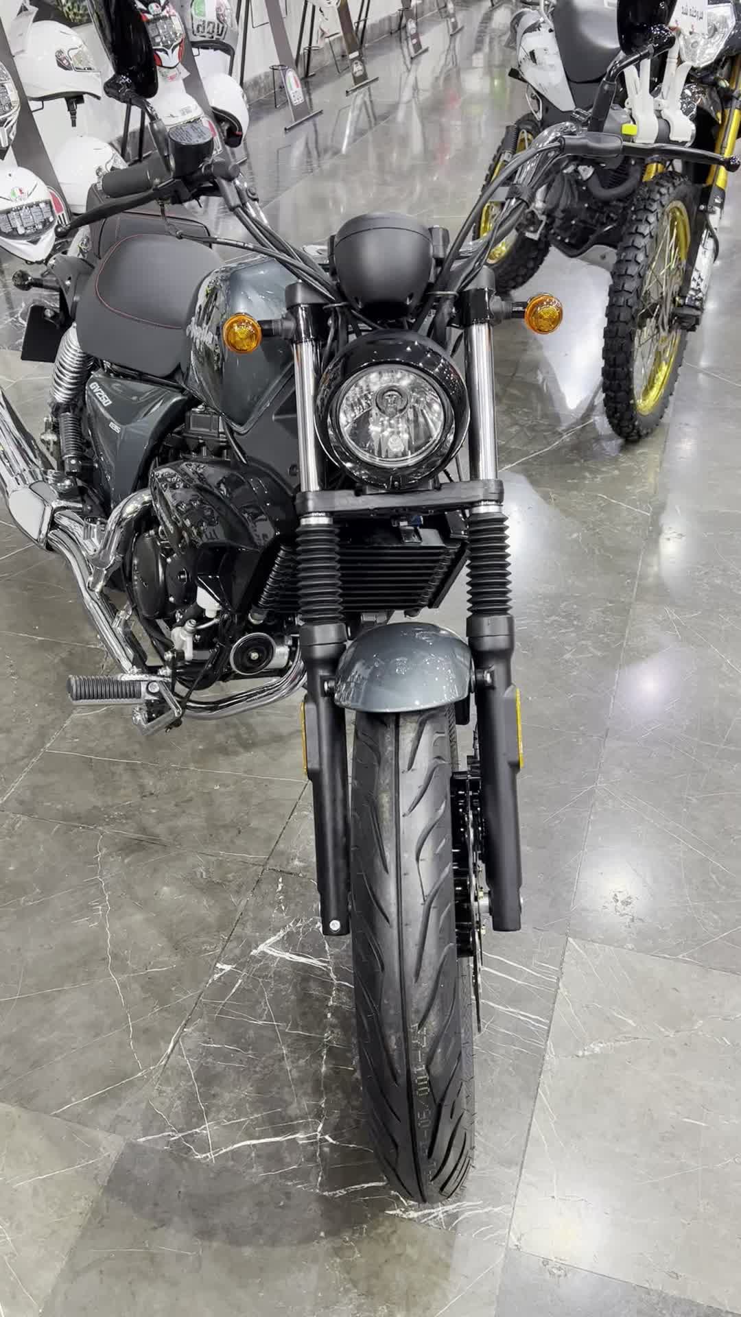 هیوسانگ آکوییلا بسیار سالم|موتورسیکلت|تهران, ونک|دیوار