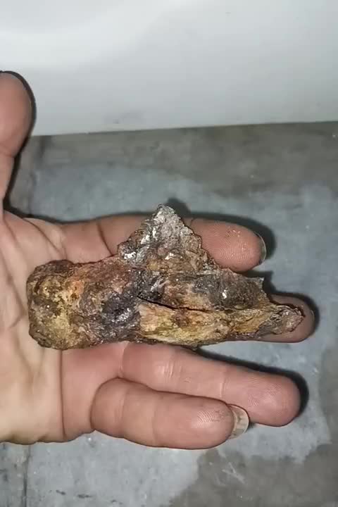 شهاب سنگ(ناشناس)|جواهرات|قرچک, پویینک|دیوار