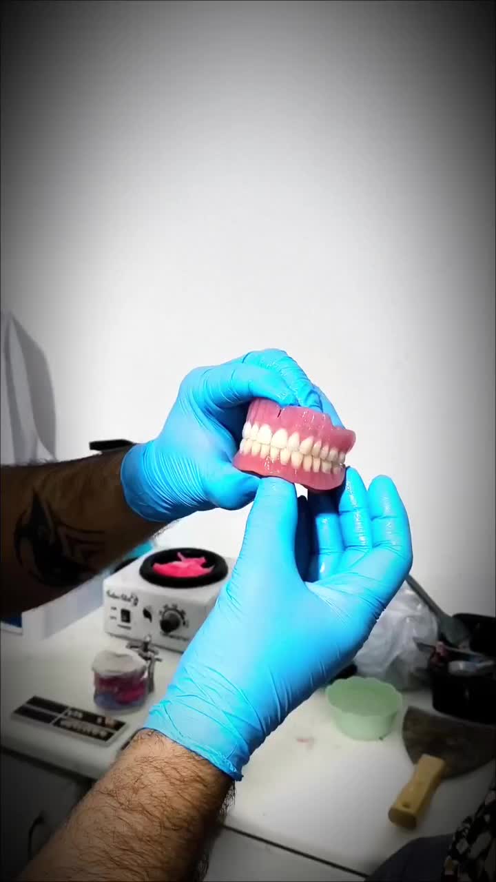 («دندانسازی زاهدی»)|خدمات آرایشگری و زیبایی|ارومیه, |دیوار