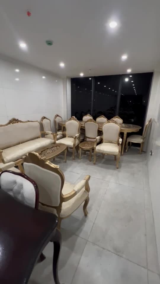 مبل ۹نفره ناهار خوری ۸نفره چنگی|مبلمان خانگی و میز عسلی|تهران, میدان میوه و ترهبار مرکزی|دیوار