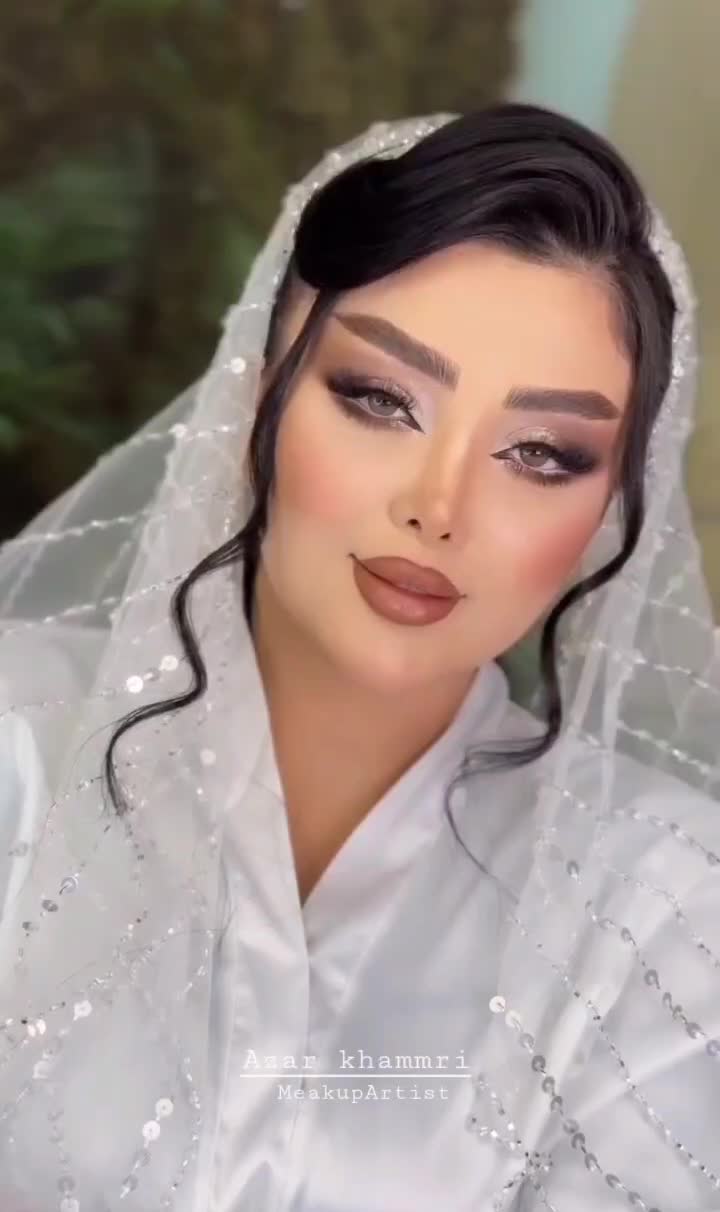 میکاپ شنیون آموزش رنگ مو ناخن مژه کراتین اصلاح|خدمات آرایشگری و زیبایی|زاهدان, |دیوار