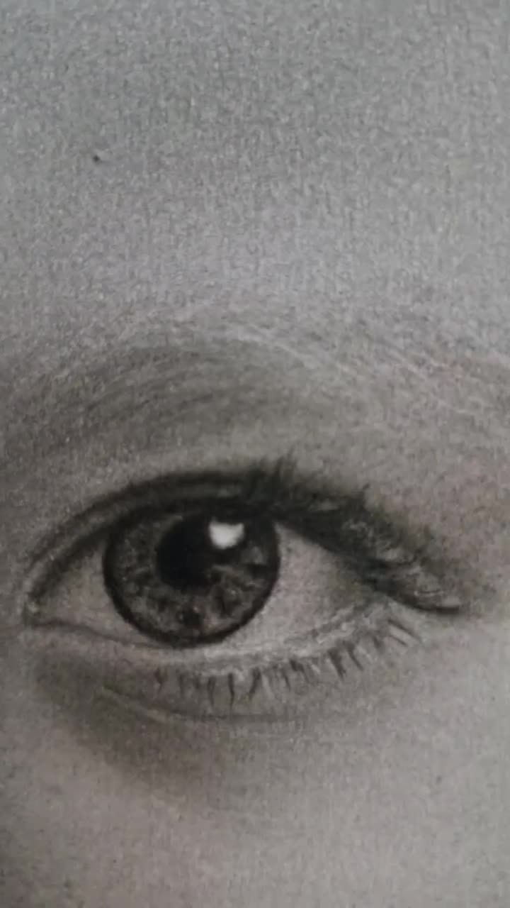 طراحی چهرهبا تکنیک سیاه قلم هایپررئال|تابلو، نقاشی، عکس|اندیشه, اندیشه فاز ۱|دیوار