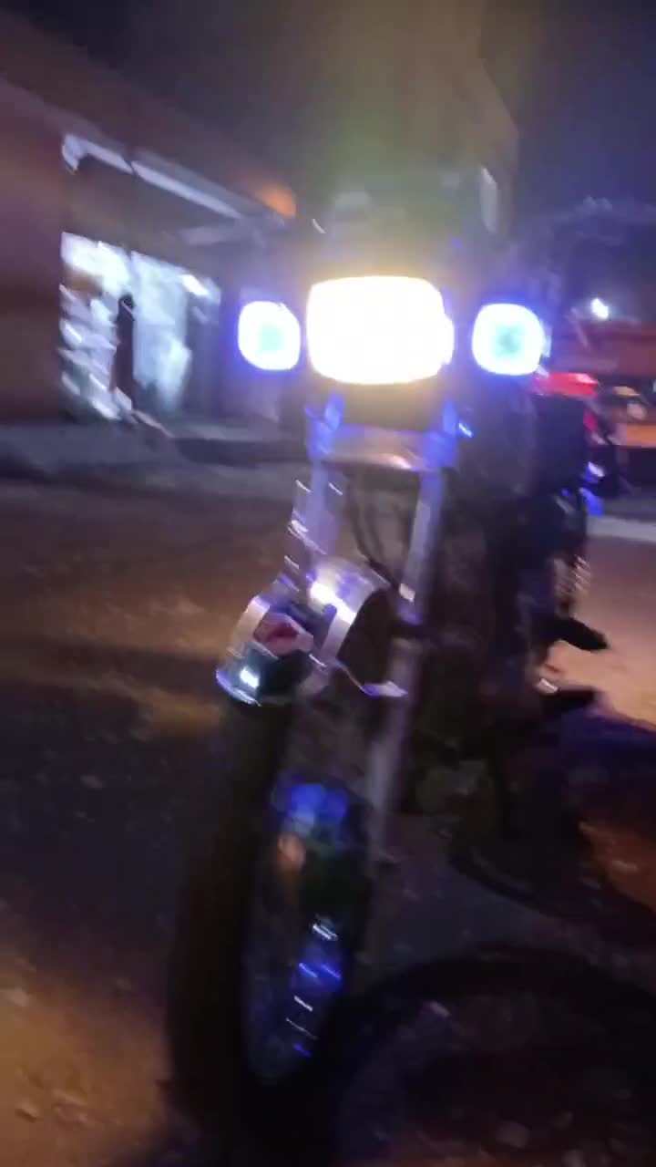 هندا 125|موتورسیکلت|اسفرورین, |دیوار