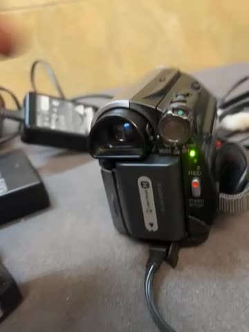 دوربین سونی و olympus|دوربین عکاسی و فیلمبرداری|یزد, |دیوار