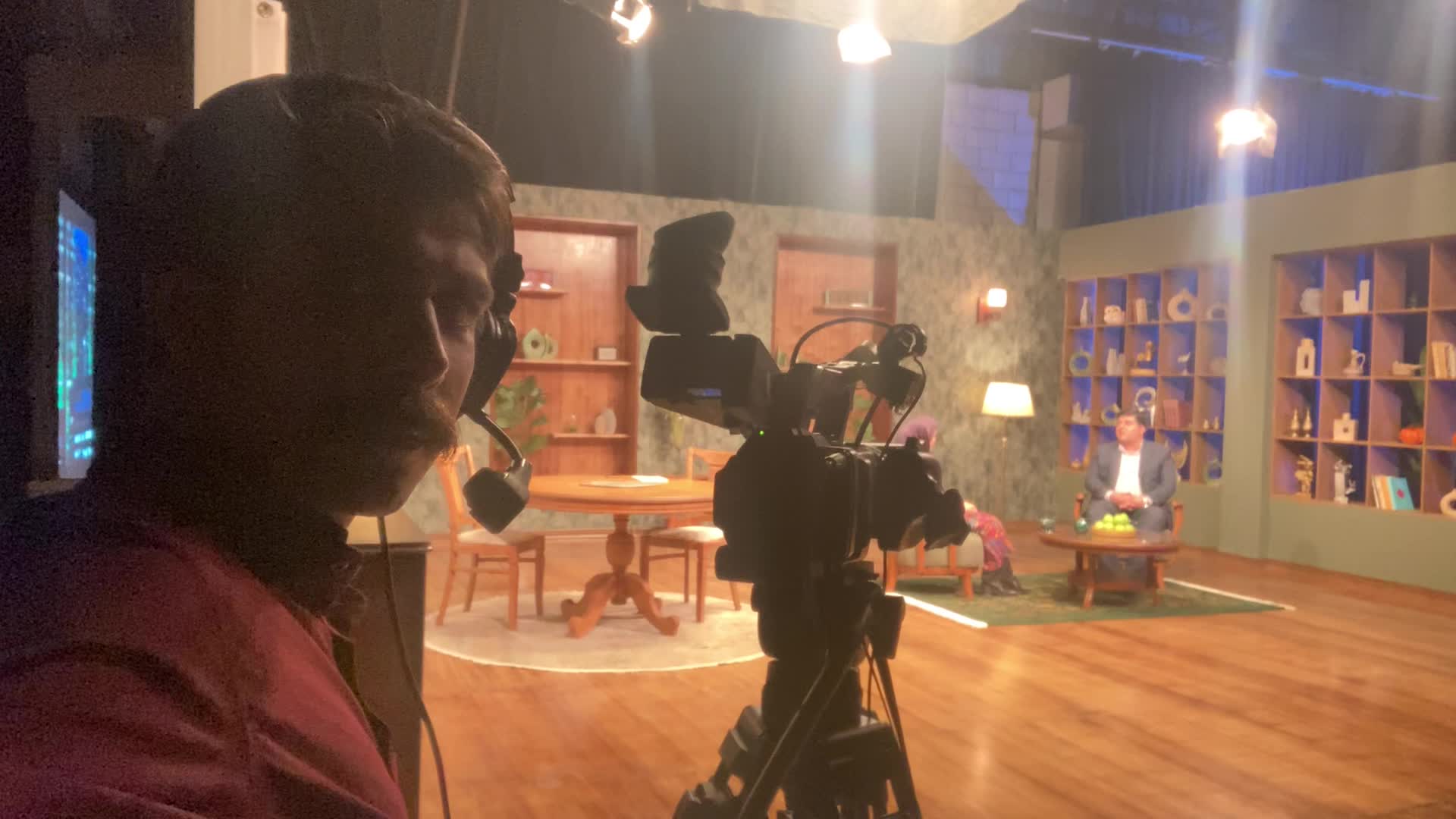 تبدیل نوار و فیلم قدیمی وی اچ اس به دیجیتال vhs|خدمات رایانه‌ای و موبایل|تهران, فلسطین (میدان انقلاب)|دیوار