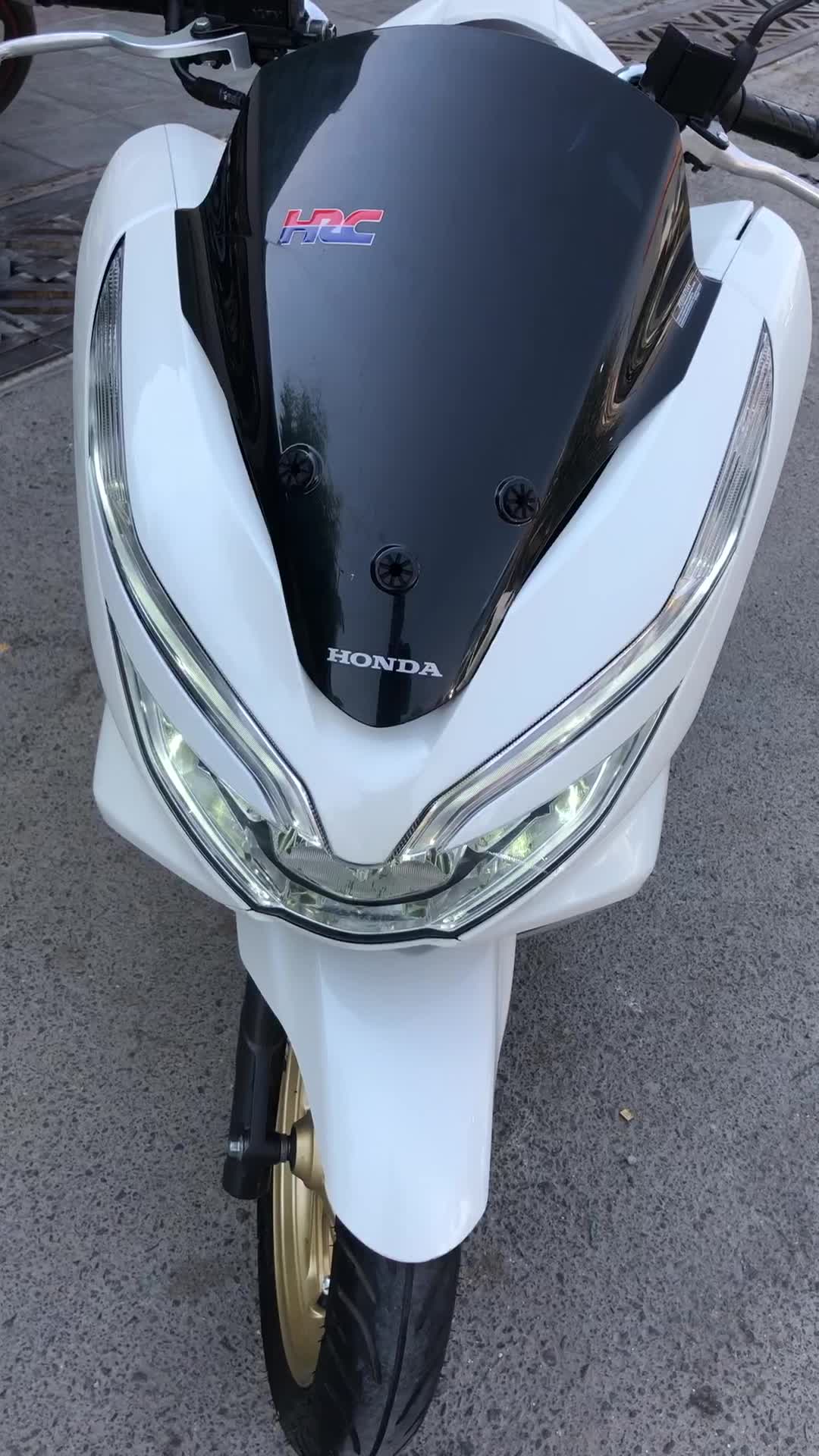 HONDA PCX|موتورسیکلت|قم, باغ شازده|دیوار