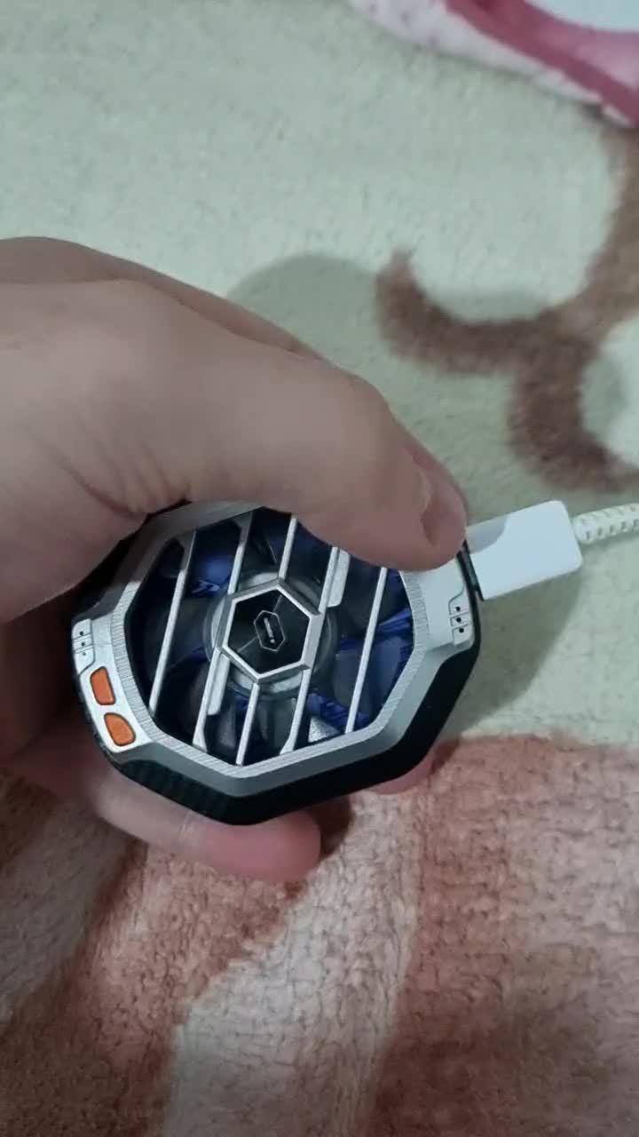 فن خنک کننده گوشی wiwu مگ سیف وایرلس شارژ دار|لوازم جانبی موبایل و تبلت|اردبیل, |دیوار