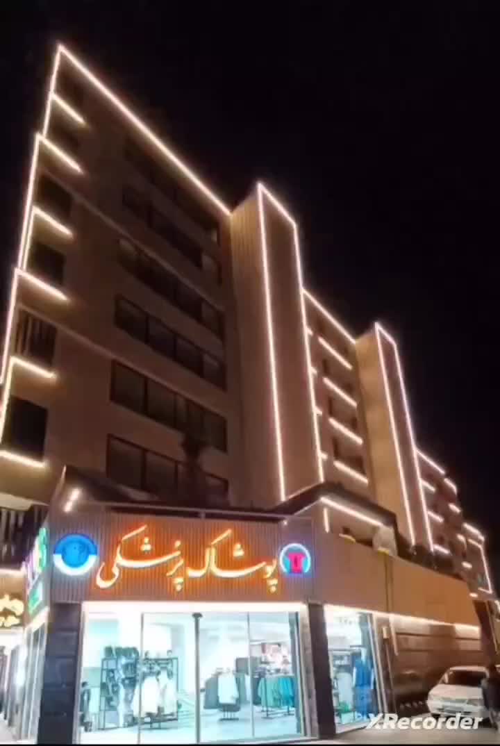 معاوضه و فروش آپارتمان شیک ۱۸۰ متری مستر دار|فروش آپارتمان|اصفهان, سروستان|دیوار