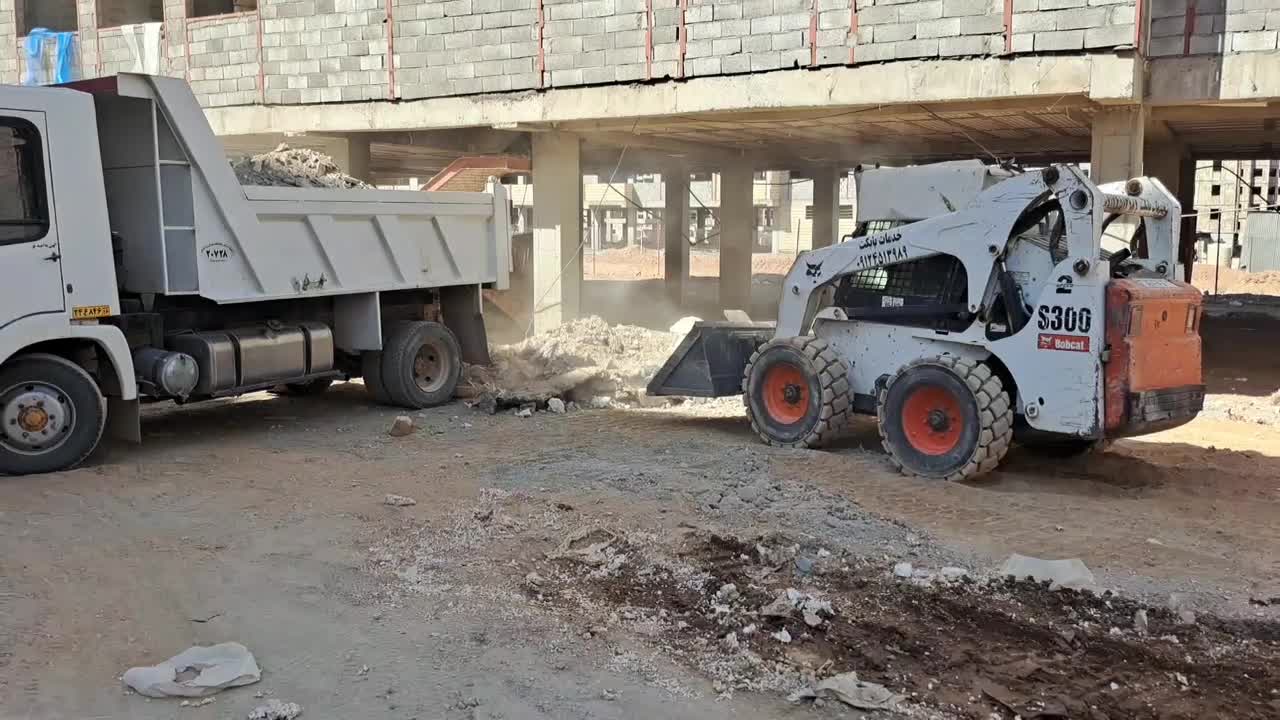 اجاره وخدمات بابکت (مینی لودر )و حمل نخاله با خاور|خدمات حمل و نقل|قم, نیروگاه|دیوار