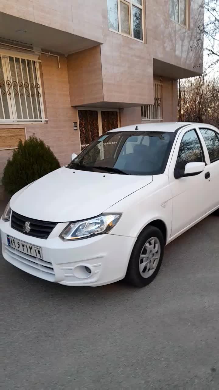 ساینا تک سوز|خودرو سواری و وانت|صحنه, |دیوار