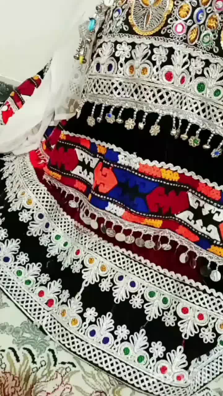 لباس گنده افغانی.|لباس|ری, |دیوار