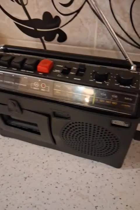 رادیو ضبط ایوا ساخت ژاپن اصلی|سیستم صوتی خانگی|کرج, گوهردشت|دیوار