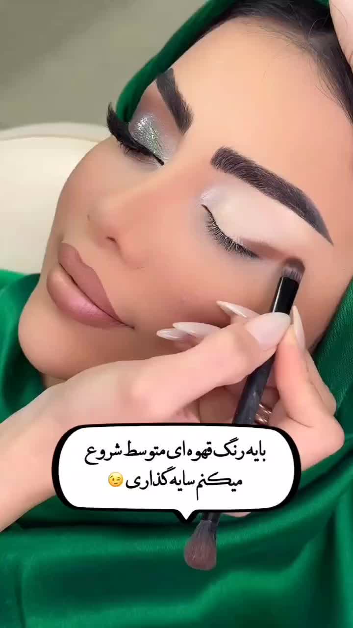 خدمات و اموزش،میکاپ،شنیون،کوتاهی،اموزشگاه ارایشگری|خدمات آرایشگری و زیبایی|اصفهان, خواجو|دیوار