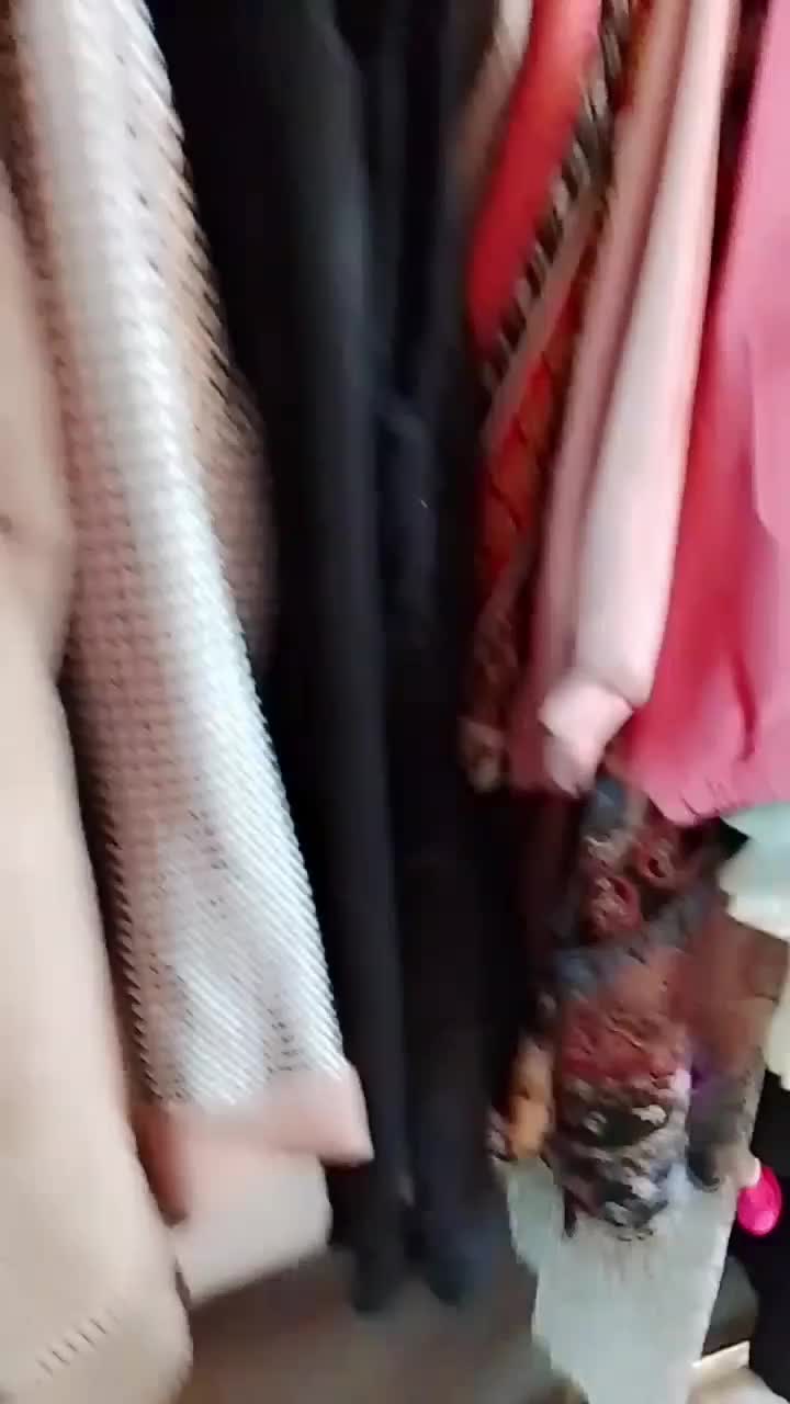 تاناک سنقر|لباس|سنقر, |دیوار