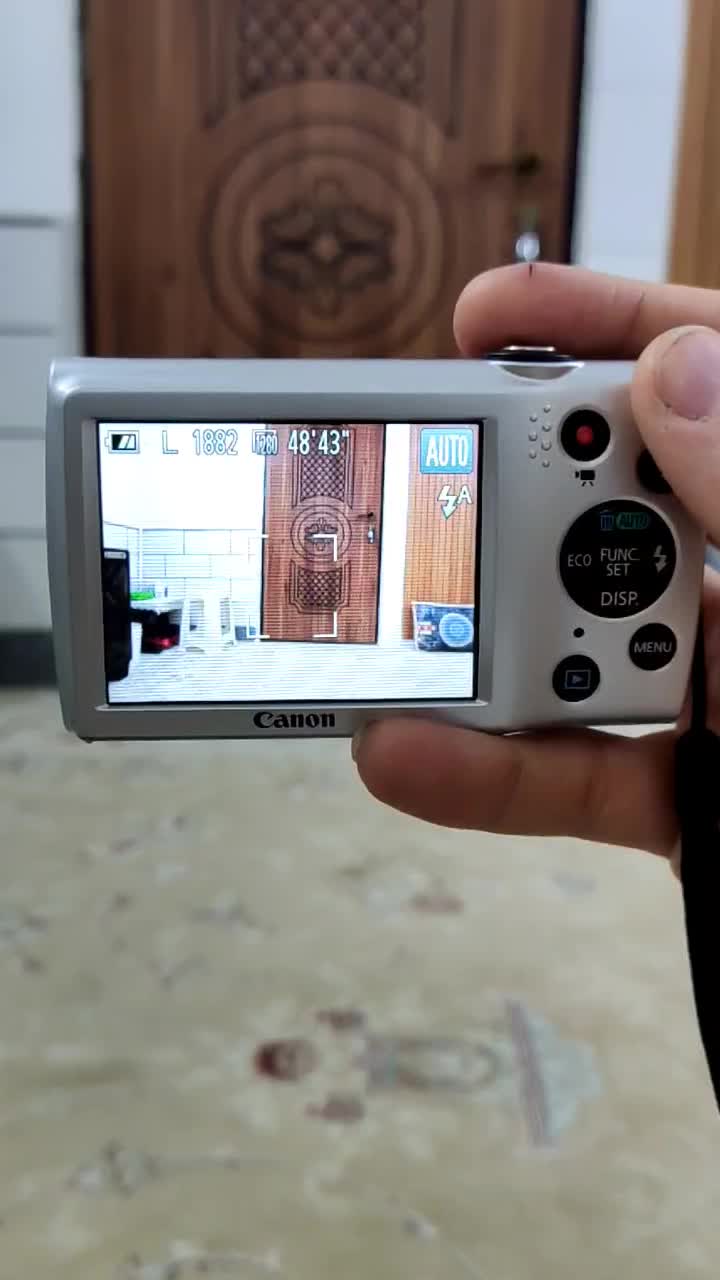 دوربین دیجیتالی کنون|دوربین عکاسی و فیلم‌برداری|ساوه, |دیوار