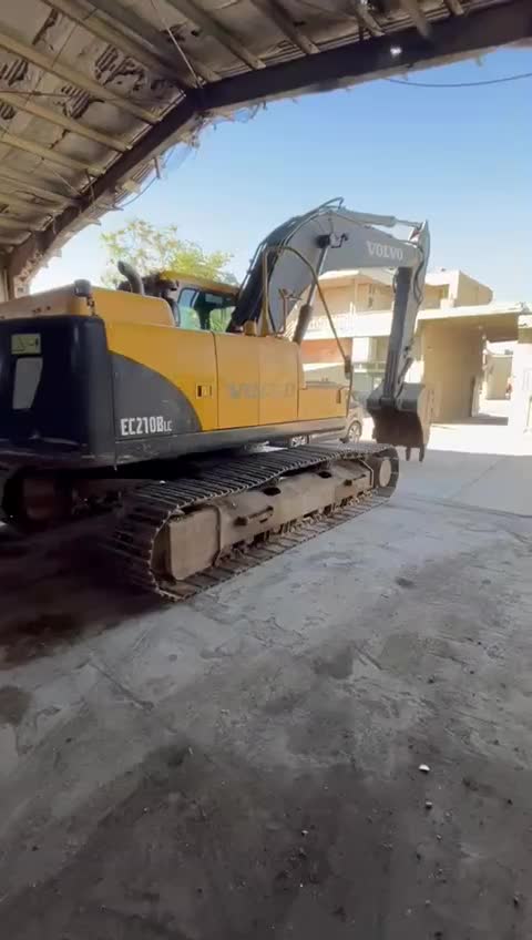 بیل مکانیکی ولوو ۲۱۰ مدل ۲۰۱۰|خودرو سنگین|کرمانشاه, |دیوار
