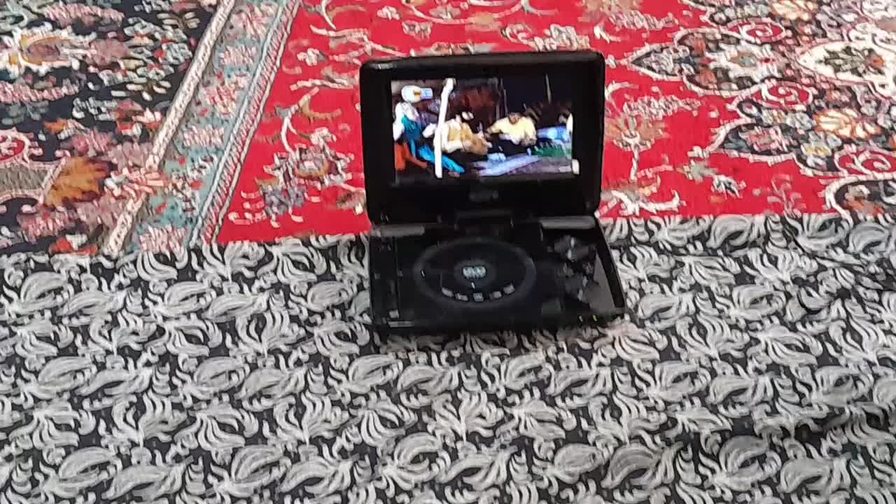 دی وی دی سونی قدیمی فلش خور و سیدی خور هست|پخشکننده DVD و ویدیو|مشهد, شهید علی محمدی|دیوار