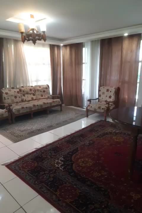 اجاره باغ ویلا دوخواب استخر آبگرم روباز|اجارهٔ کوتاه‌مدت ویلا و باغ|شیراز, حافظیه|دیوار