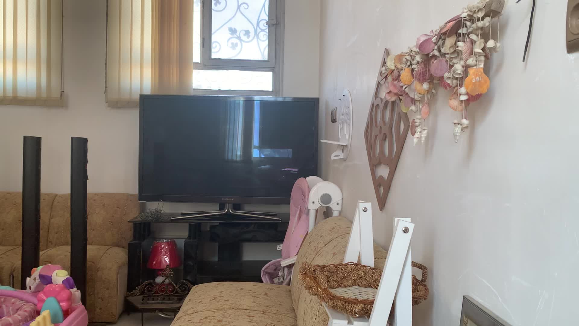 تعدادی لوازم منزل کاملا سالم زیر قیمت|مبلمان خانگی و میز عسلی|یزد, |دیوار