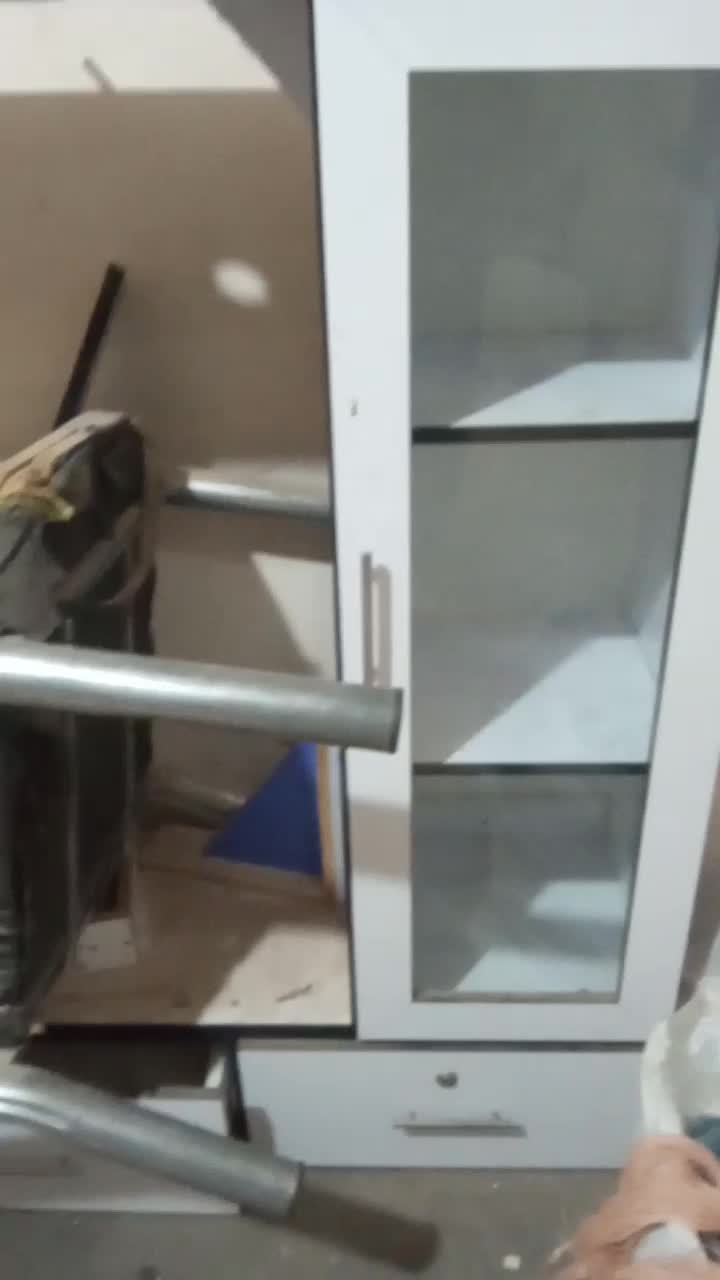 ویترین آرایشگاه|آرایشگاه و سالنهای زیبایی|خوی, |دیوار