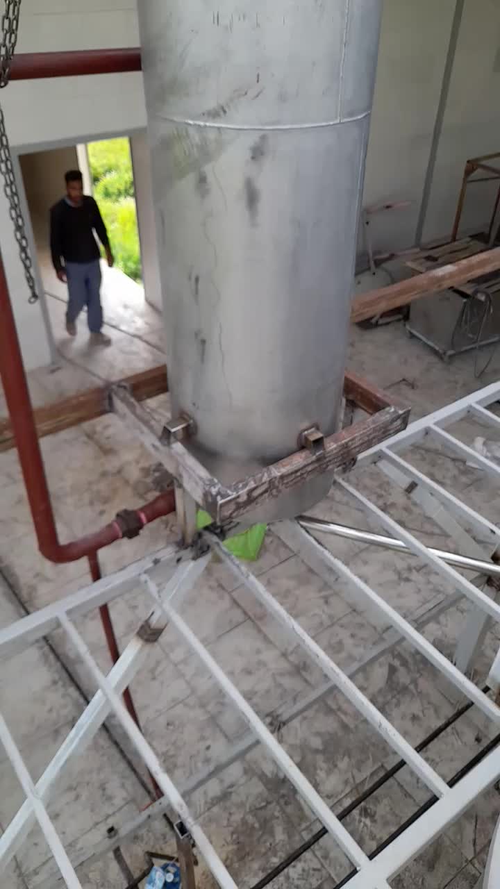 دیگ گلاب گیری صنعتی استیل|ماشین‌آلات صنعتی|کاشان, قطب راوندی|دیوار