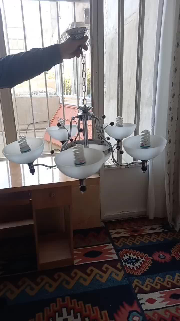 لوستر ۵ حبابی|لوستر و چراغ آویز|قم, پشت انبار نفت|دیوار