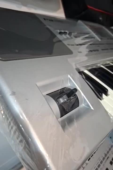 korgpa80|پیانو، کیبورد، آکاردئون|سقز, |دیوار