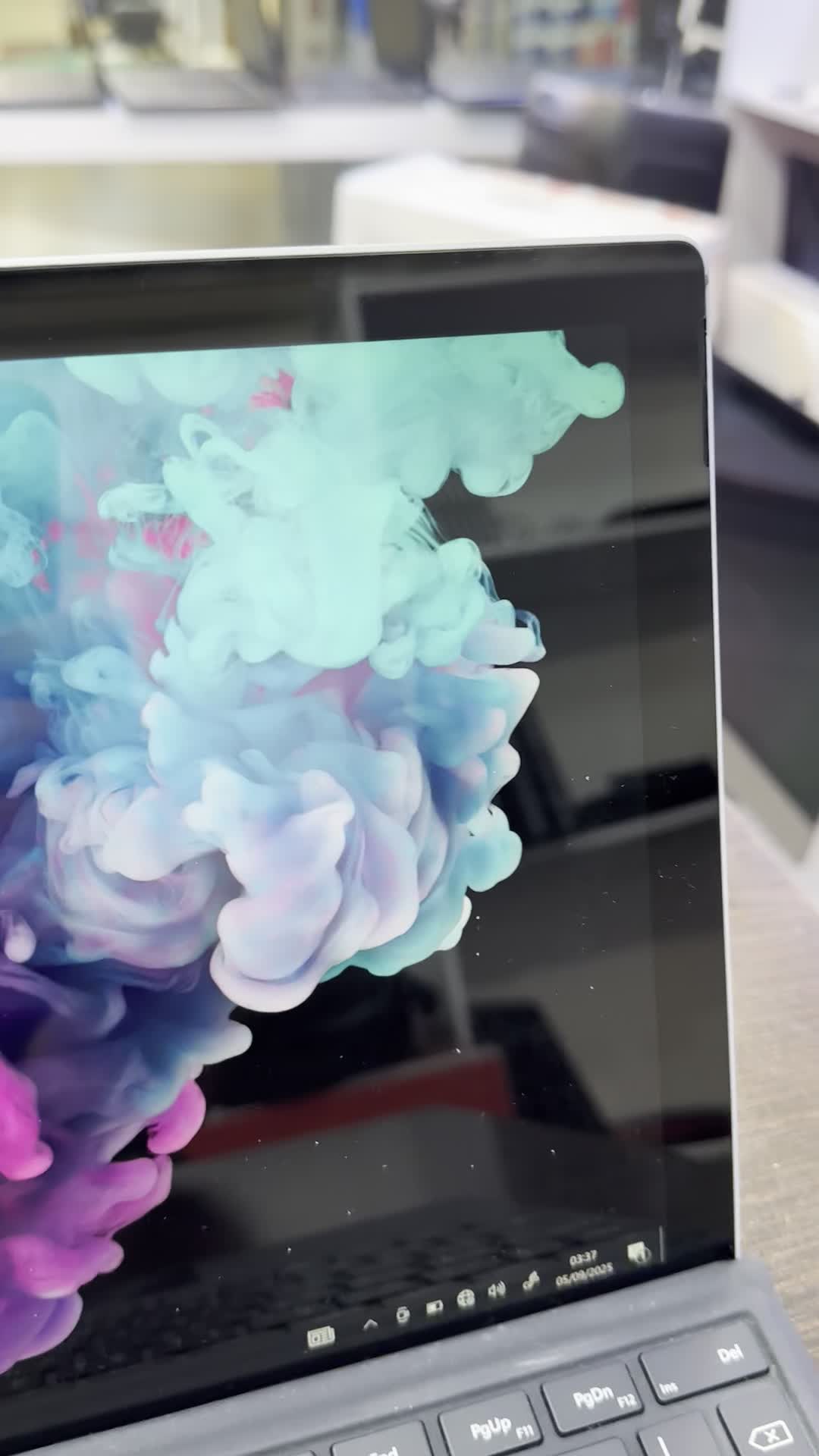 دستگاه سبک و پرقدرت آفر امروز Surface Pro|رایانه همراه|اهواز, نادری|دیوار