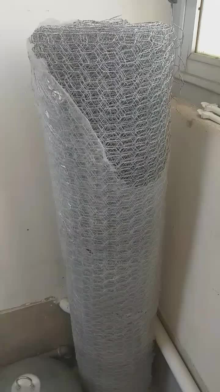 َتور قفسی و جا آبی فلزی پر نده|لوازم جانبی حیوانات|فولادشهر, باغشاد|دیوار