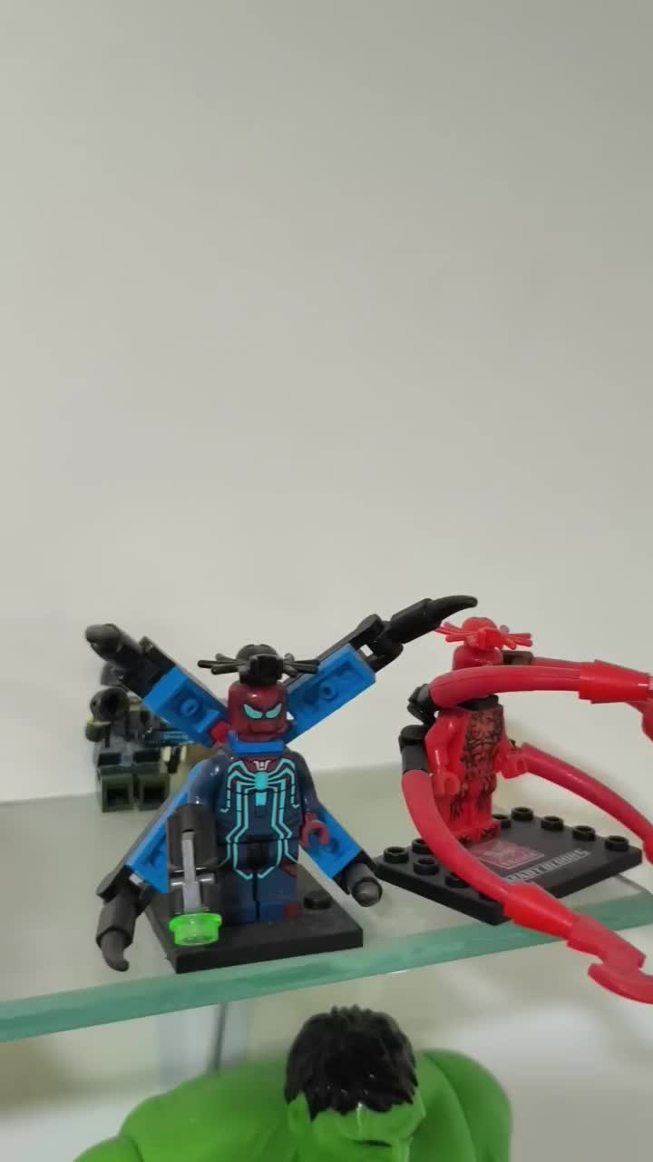 لگو|اسباببازی|تهران, خاک سفید|دیوار