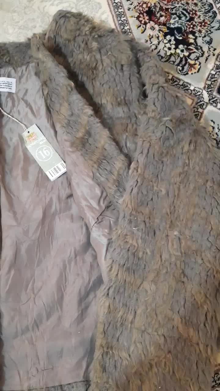 خز خارجی|لباس|مشهد, مصلی (کارمندان اول)|دیوار