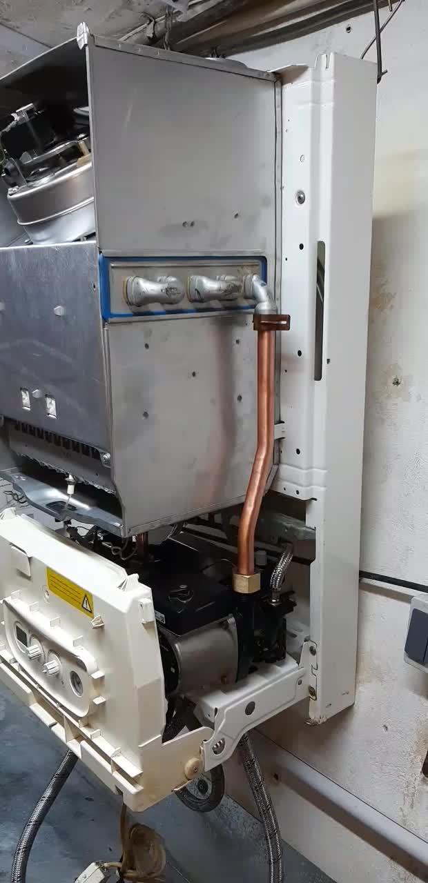 سرویس انواع پکیج دیواری (خدمات فنی زمرد)|خدمات پیشه و مهارت|اصفهان, خواجو|دیوار