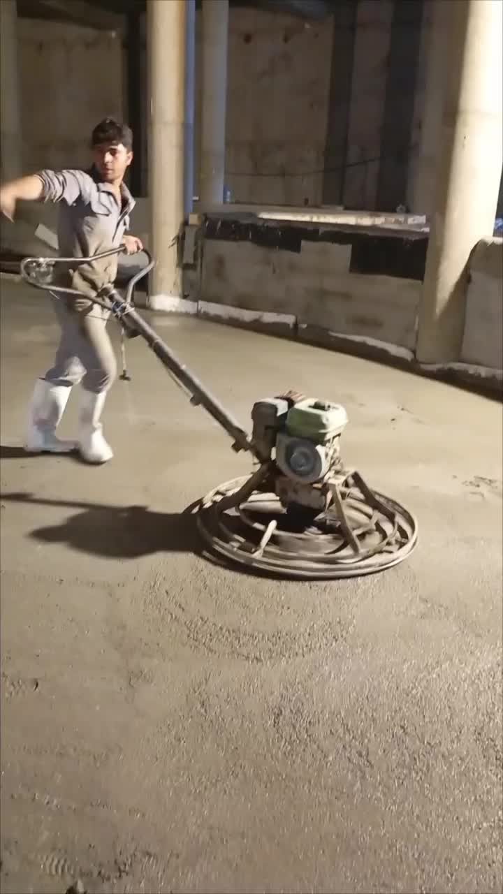 بتون ریزی با ماله برقی|خدمات پیشه و مهارت|خمینی‌شهر, |دیوار