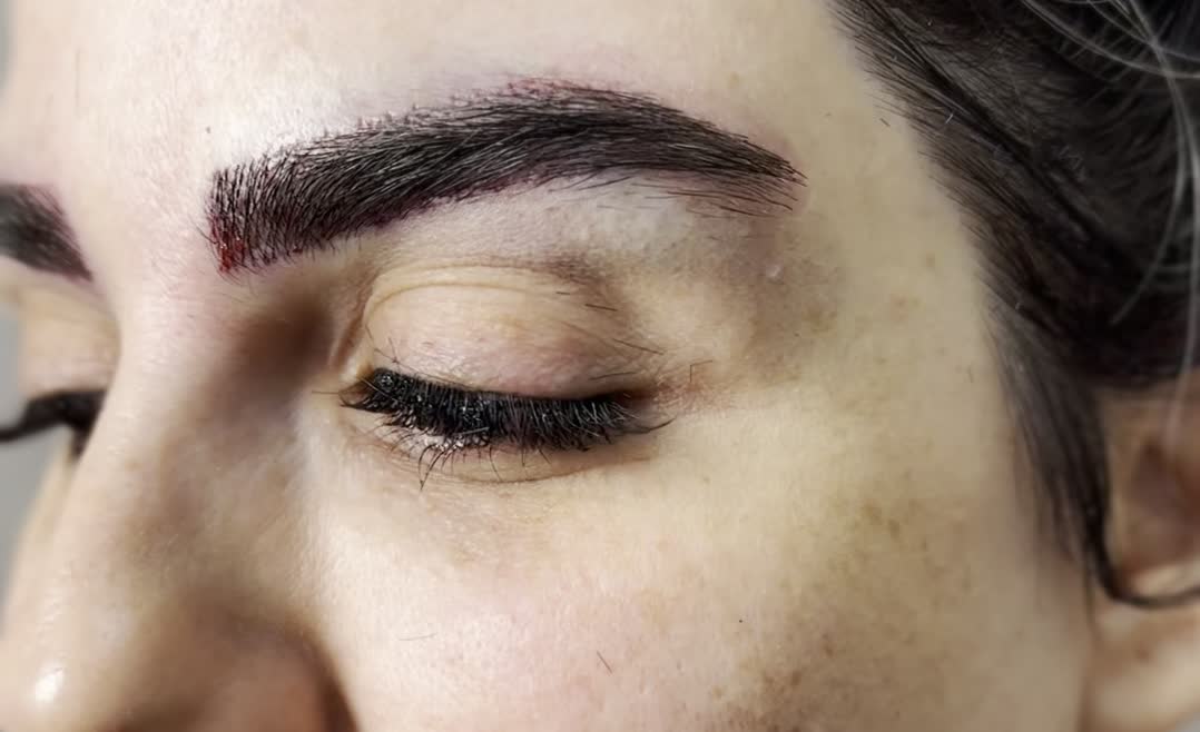 کاشت ابروی طبیعی با شرایط ویژه در رشت|خدمات آرایشگری و زیبایی|رشت, گلسار|دیوار