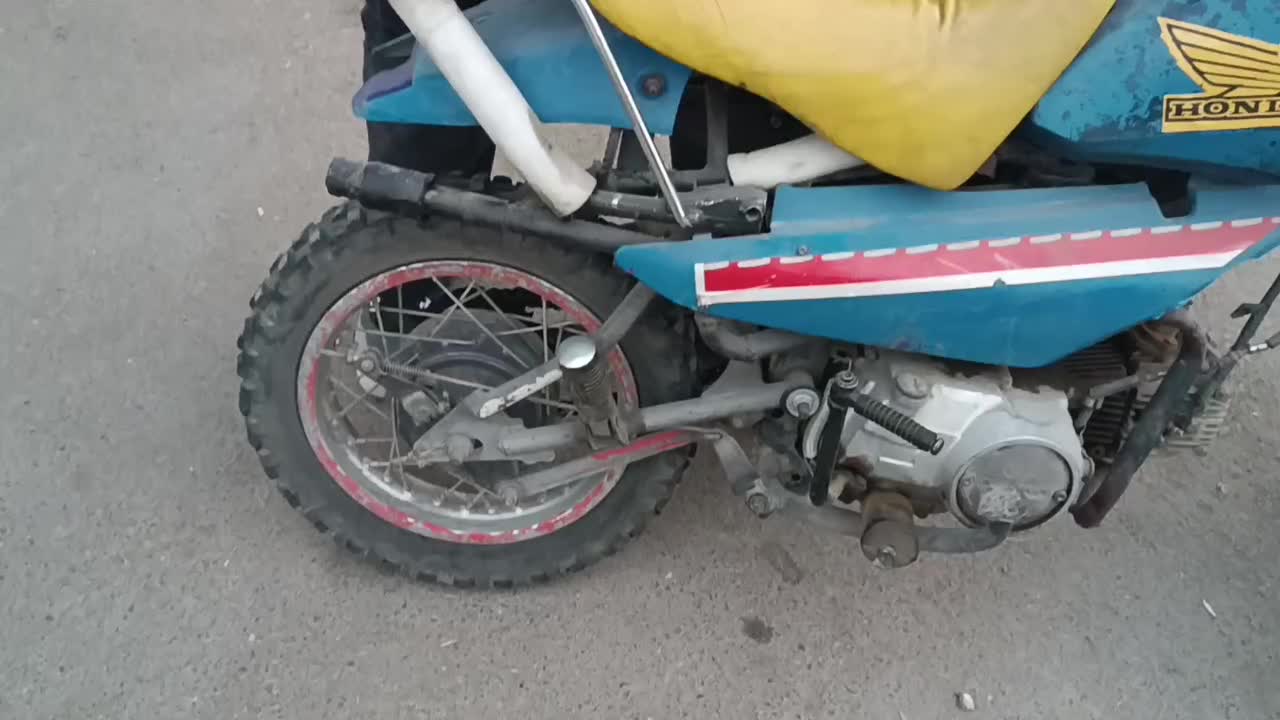 موتور سیکلت|موتورسیکلت|نجف‌آباد, قلعه سفید|دیوار