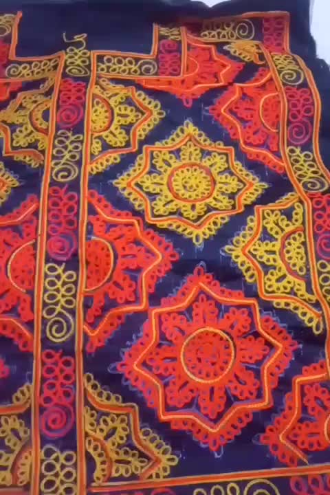 لباس|لباس|هیدوچ, |دیوار