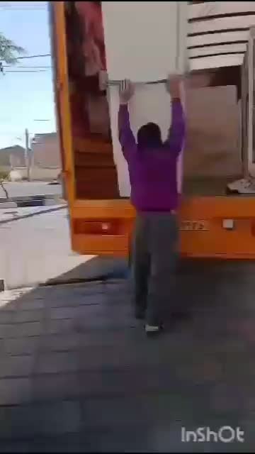 کارگر حمل اثاثیه منزل  جوانان|خدمات حمل و نقل|ساوه, |دیوار