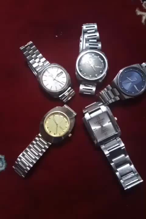 ۵ عددساعت قدیمی|ساعت|زاهدان, |دیوار