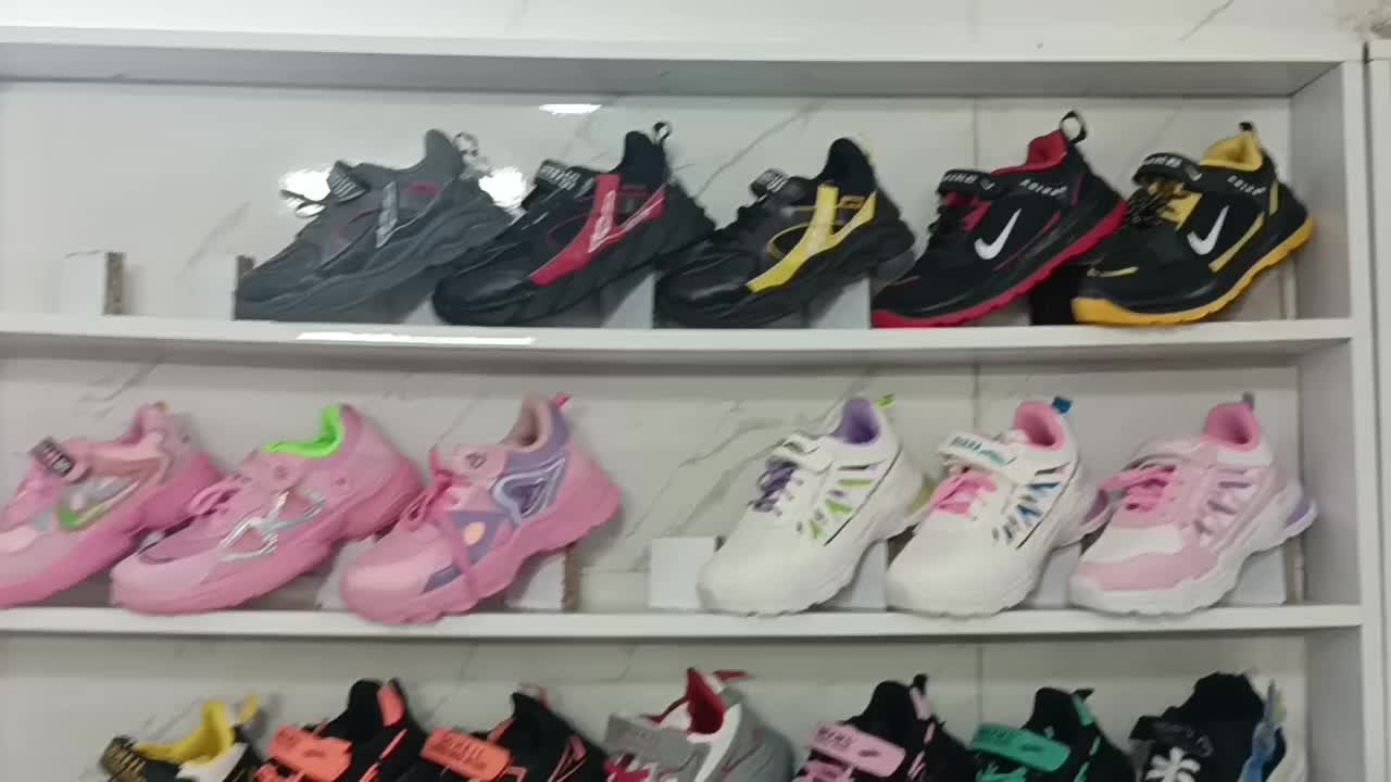 کفش مدارس دخترانه و پسرانه|کفش و لباس بچه|سبزوار, شهرک ابوذر|دیوار