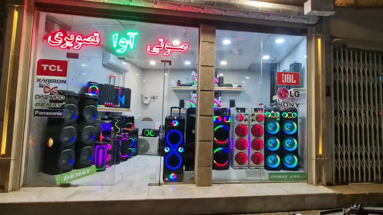 اسپیکر مسافرتی میکروفن بیسیم|پخش‌کننده همراه|قم, کیوانفر|دیوار