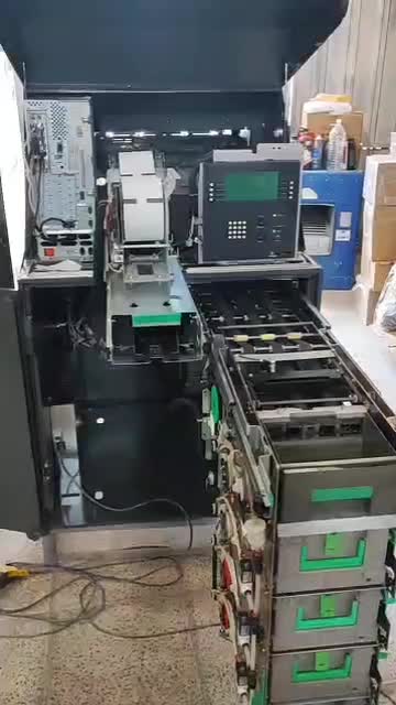 خودپرداز ATM.|فروشگاه و مغازه|بروجرد, |دیوار