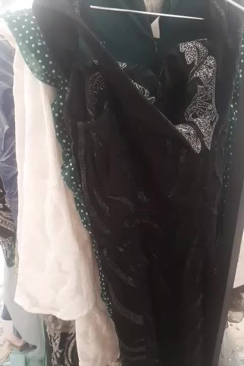 لباس و پیراهن مجلسی زنانه و دخترانه۴۰ ۴۲ ۴۴ ۴۶ ۴۸|لباس|اصفهان, شهرک امام زمان|دیوار