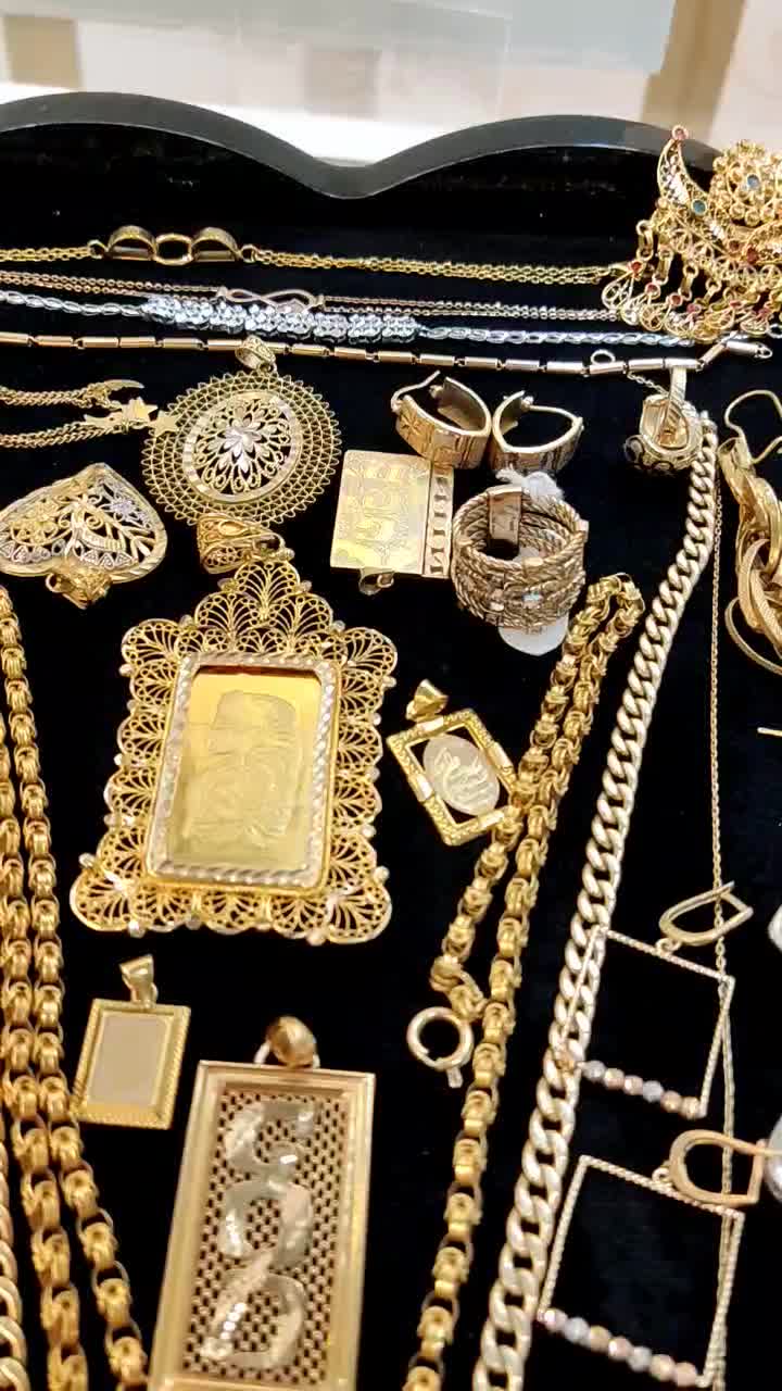 طلا زنجیر و پلاک شمش دستبند کارتیر اجرت مناسب|جواهرات|اصفهان, نقش جهان|دیوار