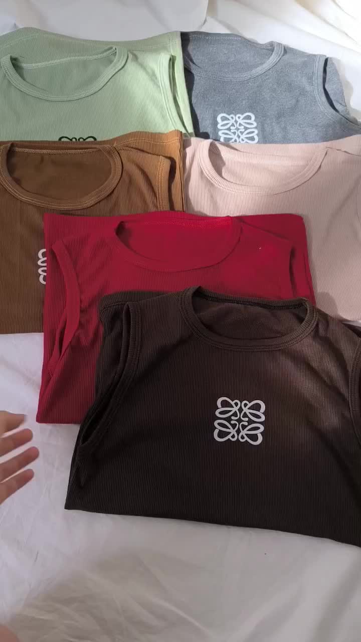 تاپ بیسیک کبریتی، یلدایی|لباس|اصفهان, پوریای ولی|دیوار