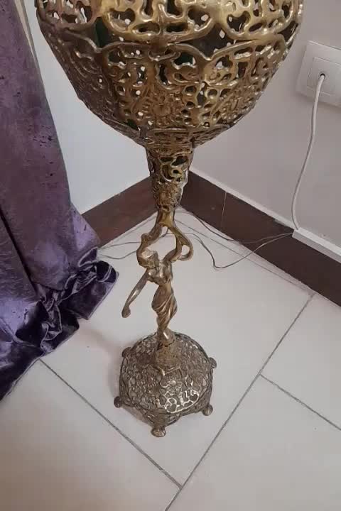 گلدان برنز اصل و قدیمی|صنایع دستی و سایر لوازم تزئینی|زنجان, |دیوار