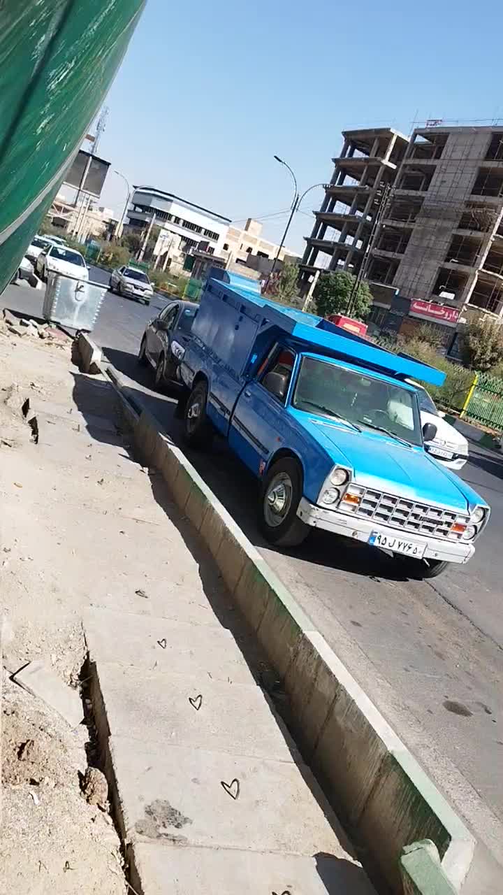 نیسان وانت دوگانه شرکتی بی رنگ تناژ پائین|خودرو سواری و وانت|باقرشهر, |دیوار