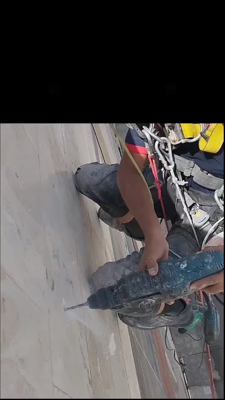 پیچ رولپلاک نماکار در ارتفاع/بدون داربست/راپل/طناب|خدمات پیشه و مهارت|هشتگرد, شهرک ولیعصر (مصلی)|دیوار