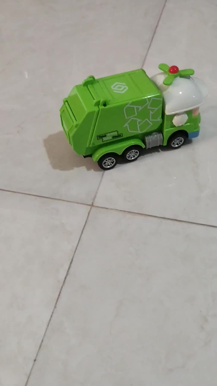 ماشین موزیکال وحرکتی|اسباب‌بازی بچه|کرج, شهرک سهرابیه|دیوار