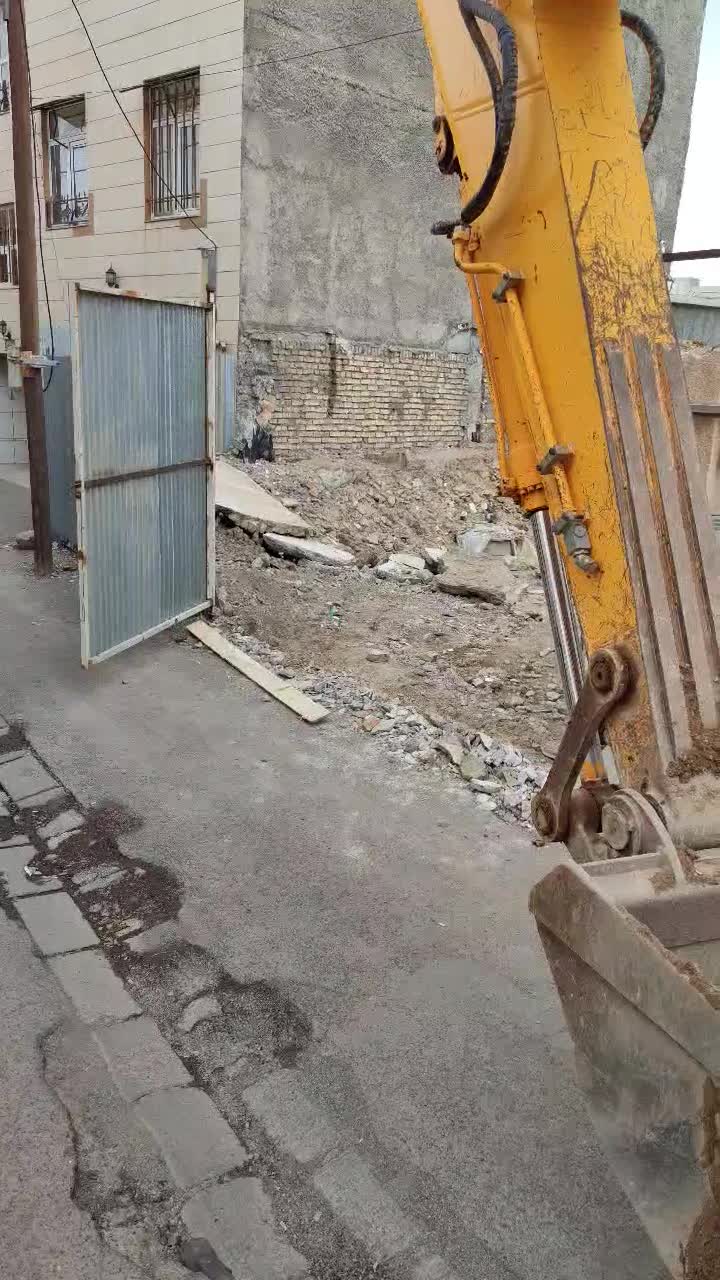 بیل میکانیکی و کامیون کمپرسی|خدمات حمل و نقل|زنجان, |دیوار